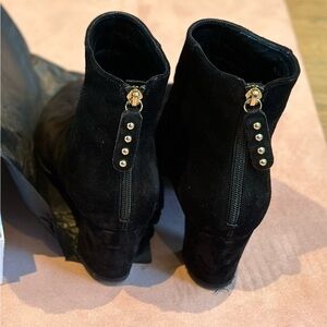 AGL Black Suede Bootie w Gold Detail Zipper- size 39.5 / 9.5 classic clean w/box